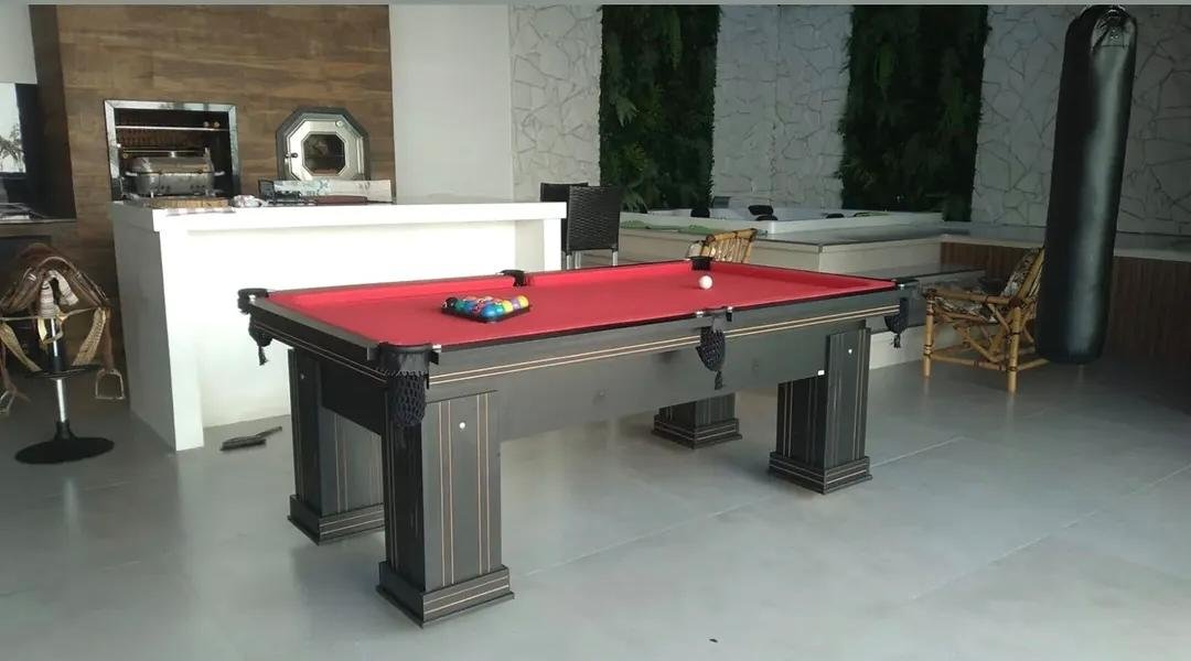 Mesa de Bilhar em MDF Cor Preta Tecido Vermelho 1.20x2.20